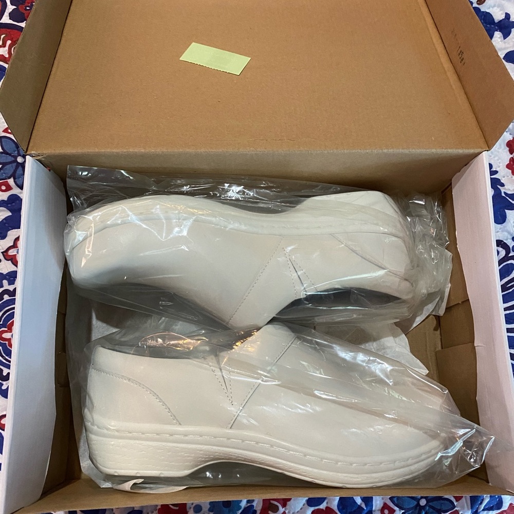 Klogs Footwear White Mission Klogs